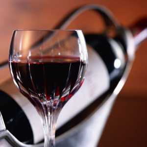 Koje su ljekovita svojstva ima crnog vina?